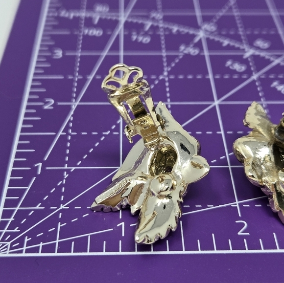 VINTAGE FLORENZA SILVER AB RED CRYSYAL FLOWER EARRINGS CLIP ON FASHION JEWELRY - Picture 6 of 13